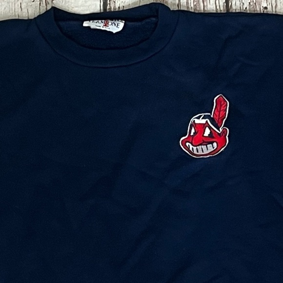 Vintage 1980s Cleveland Indians MLB Baseball Stitched 80s Crewneck Sweatshirt - Picture 2 of 5